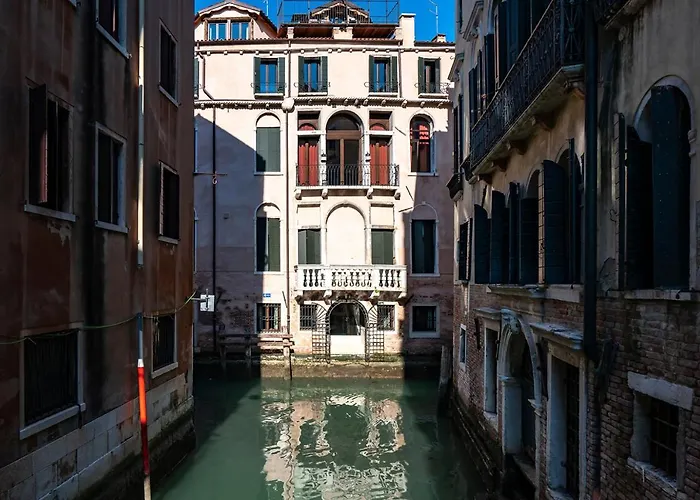 Corte Rubbi 7 Deluxe Apartamento *